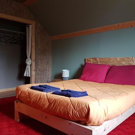 Chill Shack - Auberge Jeunesse Sainte Anne des Monts Екстер'єр фото