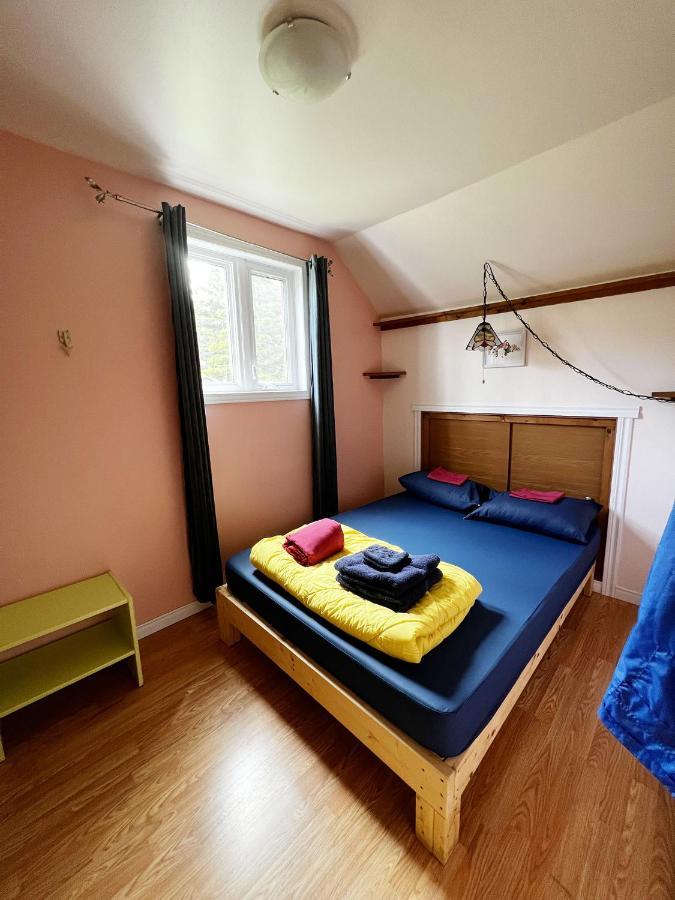 Chill Shack - Auberge Jeunesse Sainte Anne des Monts Екстер'єр фото