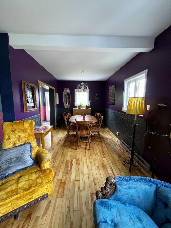 Chill Shack - Auberge Jeunesse Sainte Anne des Monts Екстер'єр фото
