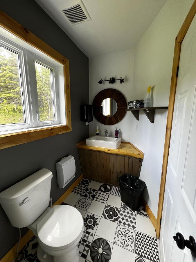 Chill Shack - Auberge Jeunesse Sainte Anne des Monts Екстер'єр фото