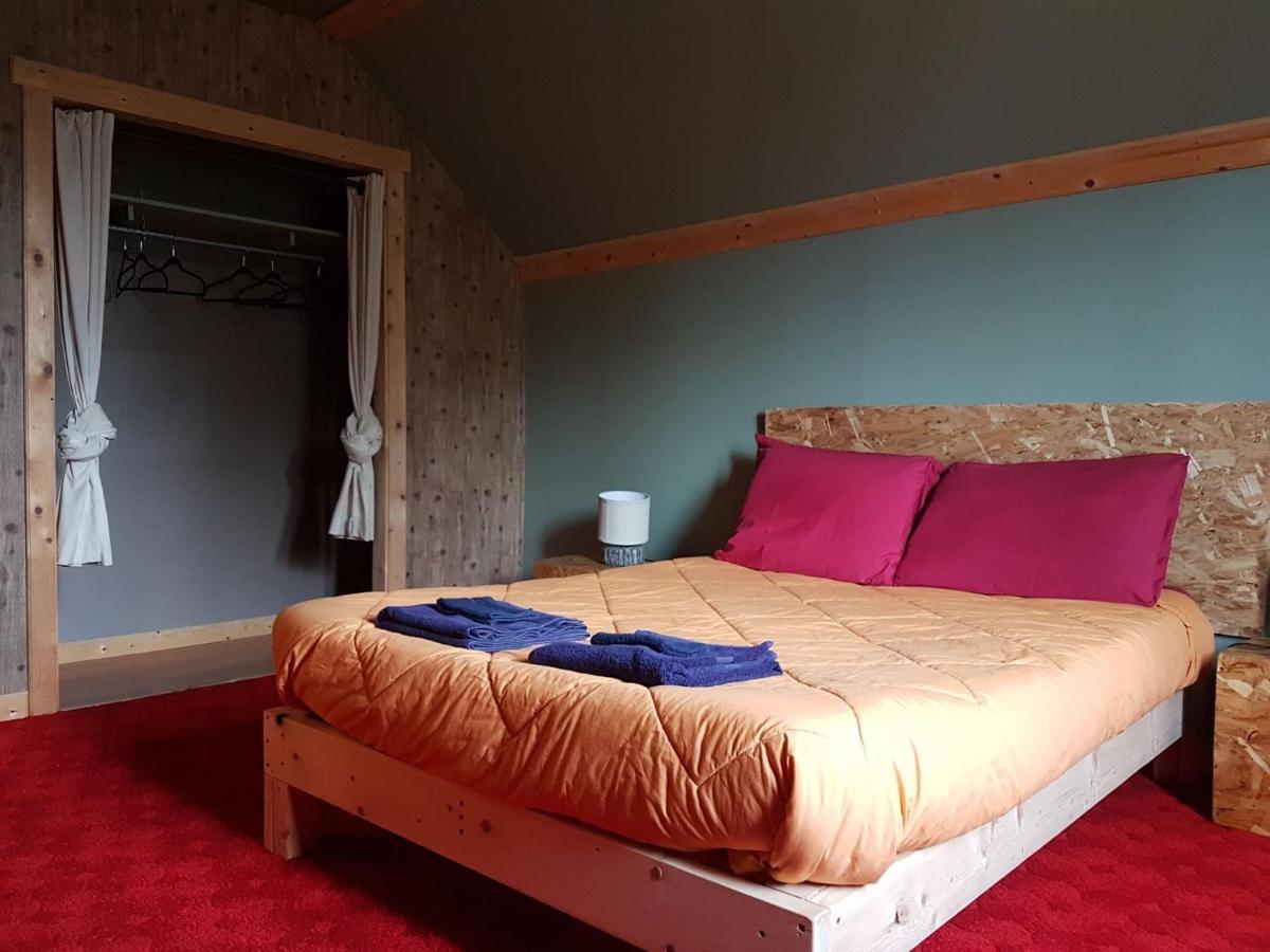 Chill Shack - Auberge Jeunesse Sainte Anne des Monts Екстер'єр фото